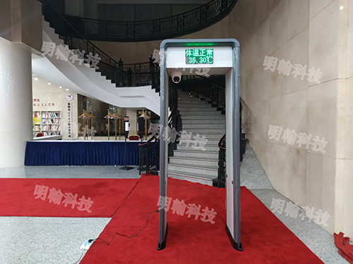 測(cè)溫安檢門(mén)